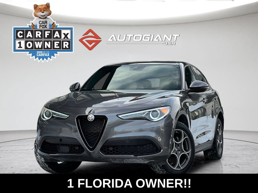 Used 2023 Alfa Romeo Stelvio Sprint RWD image 1