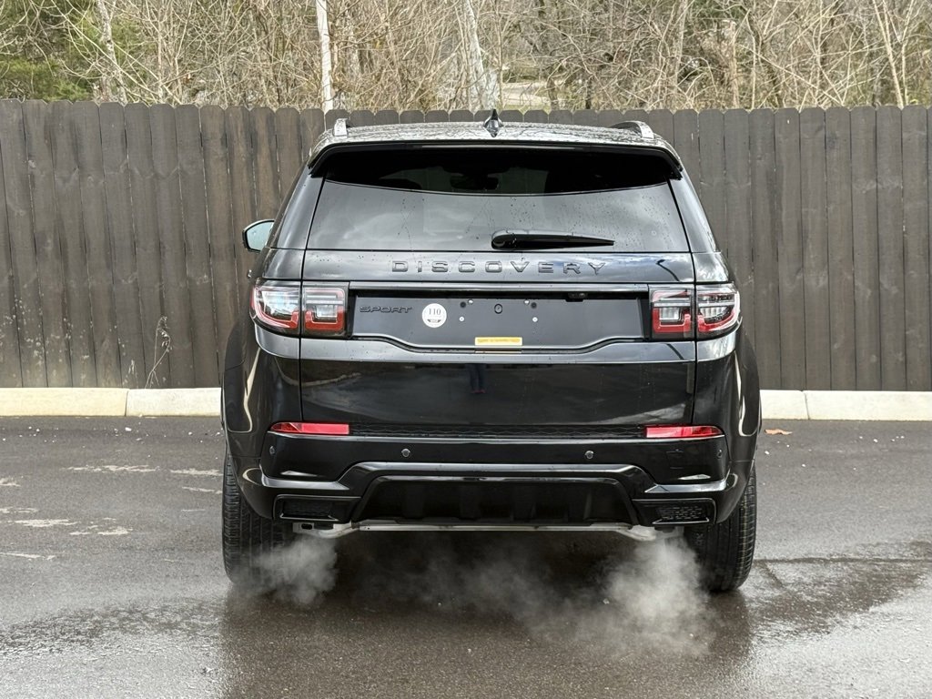 Certified 2025 Land Rover Discovery Sport Dynamic SE image 4