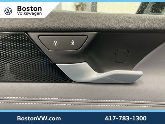 New 2026 Volkswagen Tiguan SE image 27