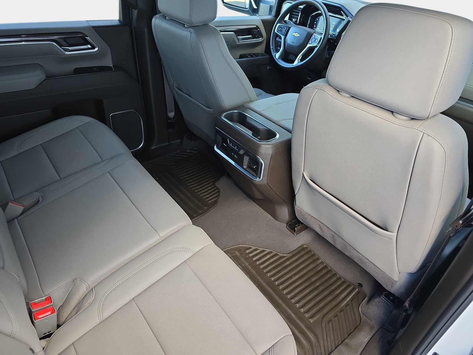 Used 2025 Chevrolet Silverado 2500 LTZ w/ LTZ Convenience Package image 13