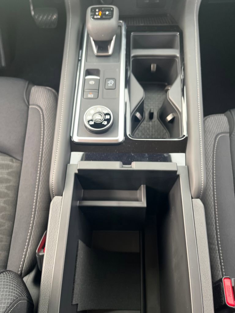 New 2026 Nissan Pathfinder SV AWD/4WD image 21