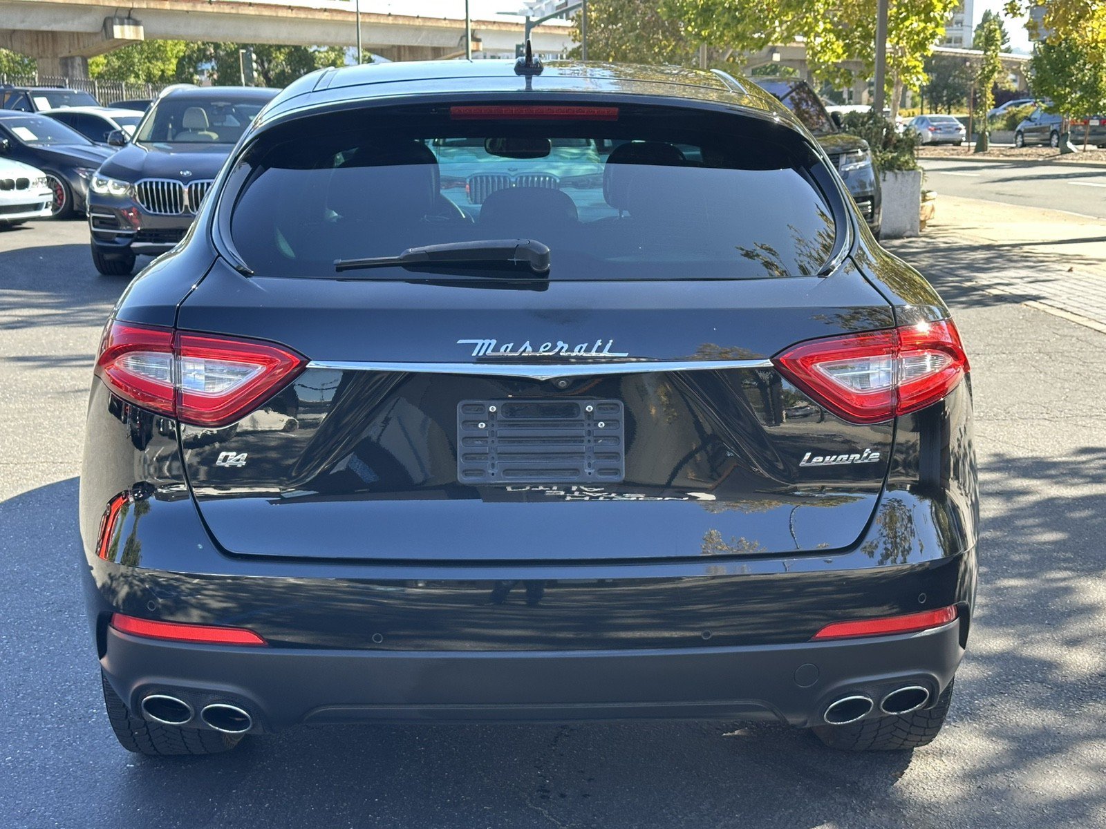 Used 2018 Maserati Levante AWD/4WD image 10