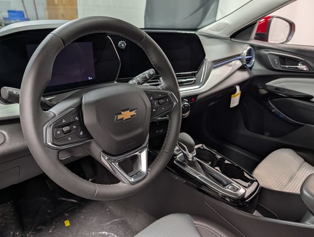 New 2026 Chevrolet Trax LT w/ Driver Confidence Package FWD image 17