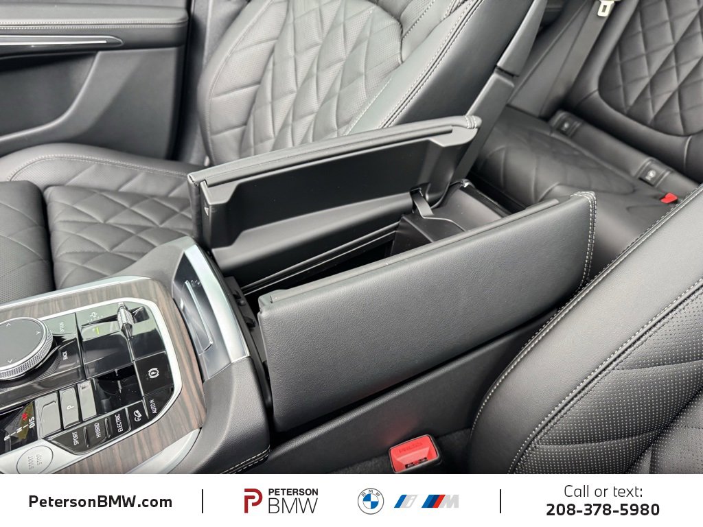 New 2026 BMW X5 xDrive50e image 33