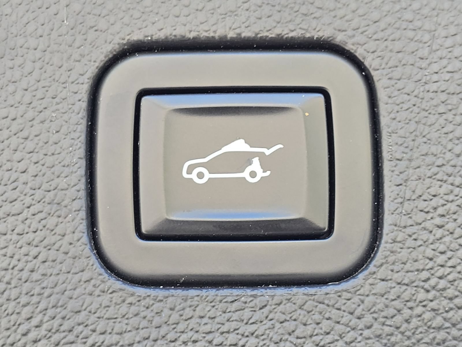 Used 2019 Buick Enclave Essence AWD/4WD image 22