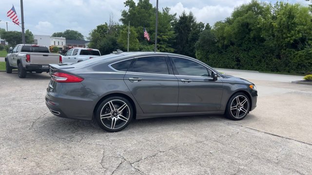 Used 2019 Ford Fusion Titanium FWD image 9