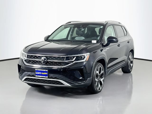 Certified 2023 Volkswagen Taos SEL AWD/4WD image 3