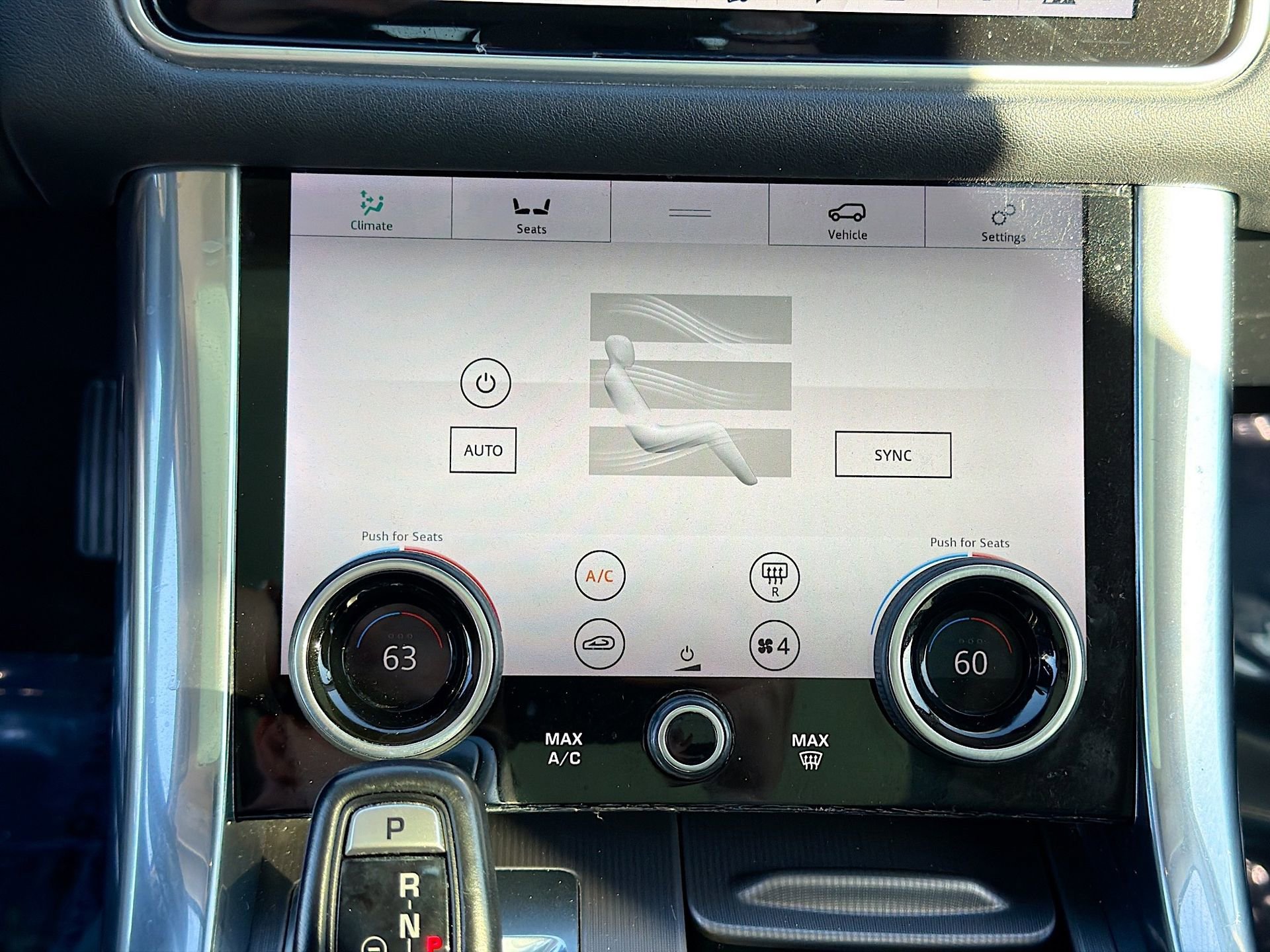 Used 2020 Land Rover Range Rover Sport HSE image 34