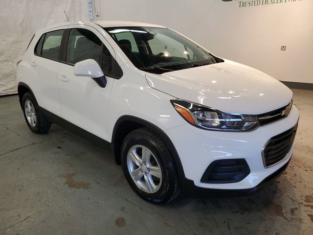 Used 2020 Chevrolet Trax LS w/ LPO, Protection Package AWD/4WD image 9