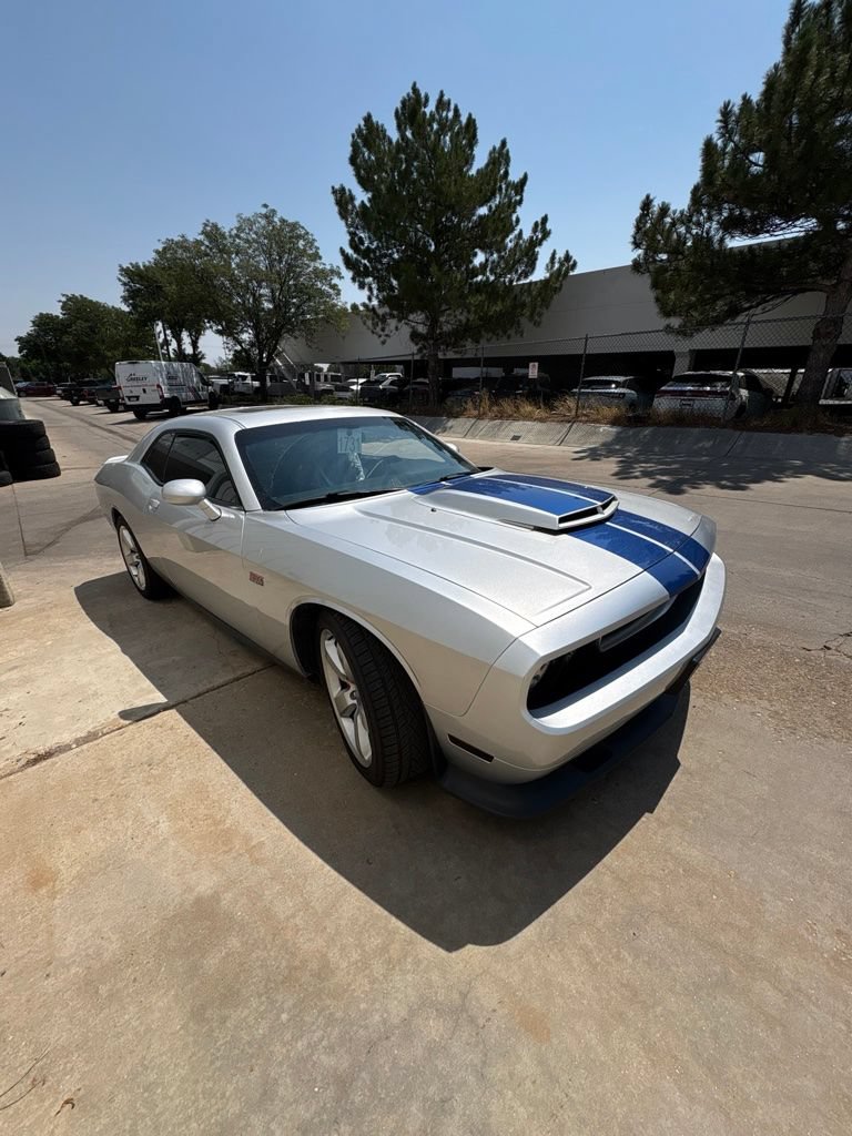 Used 2012 Dodge Challenger SRT8 RWD image 3