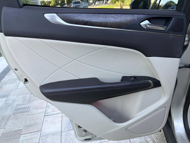 Used 2017 Lincoln MKC Reserve image 15