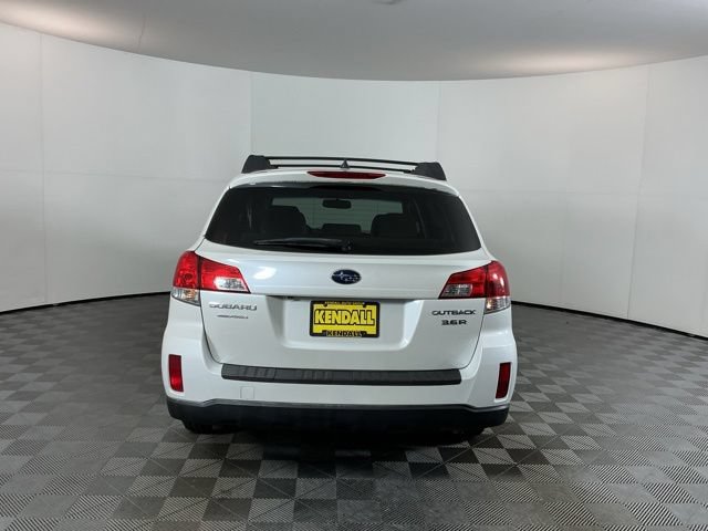 Used 2012 Subaru Outback 3.6R Limited AWD/4WD image 6