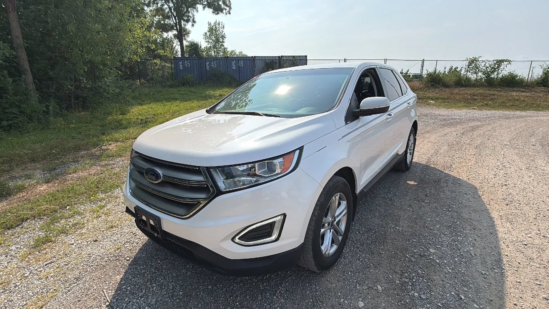 Used 2016 Ford Edge SEL w/ Equipment Group 201A AWD/4WD image 2