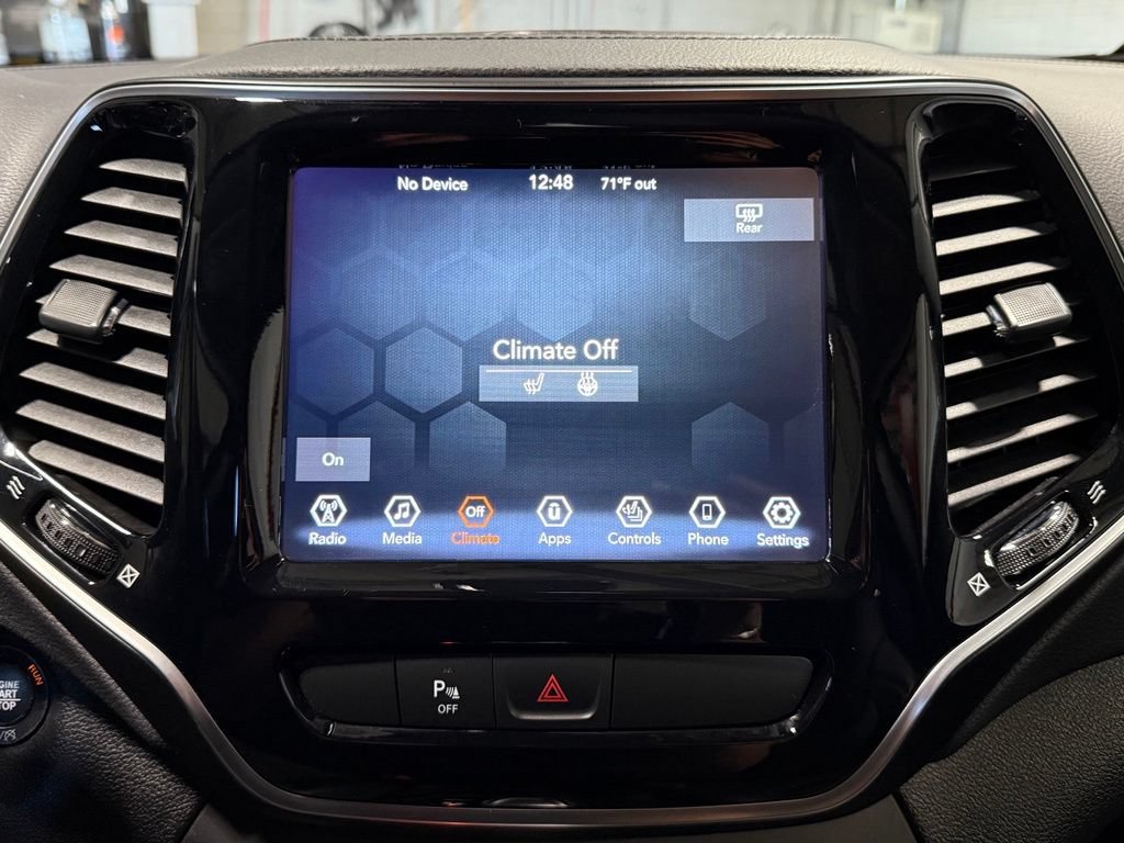 Certified 2020 Jeep Cherokee Limited AWD/4WD image 13
