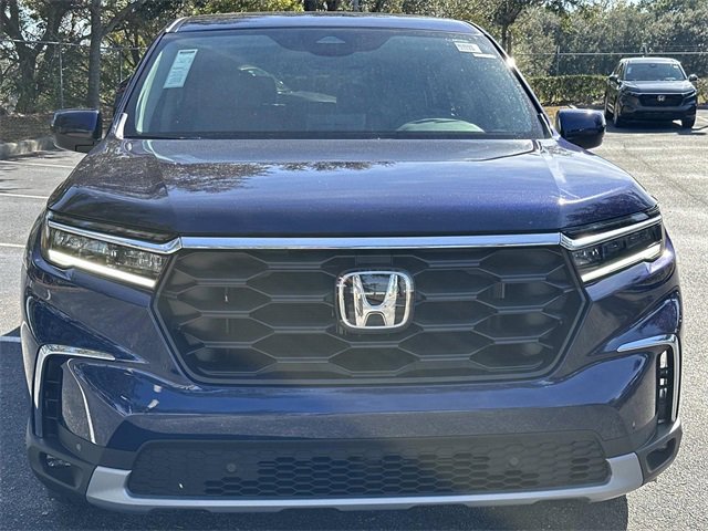 New 2025 Honda Pilot EX-L image 8