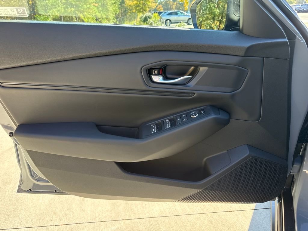 New 2025 Honda Accord SE image 12