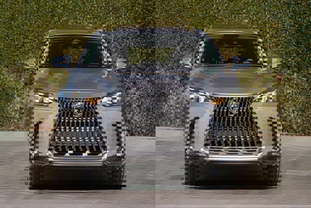 New 2026 Lexus NX 350h AWD w/ Premium Package image 3