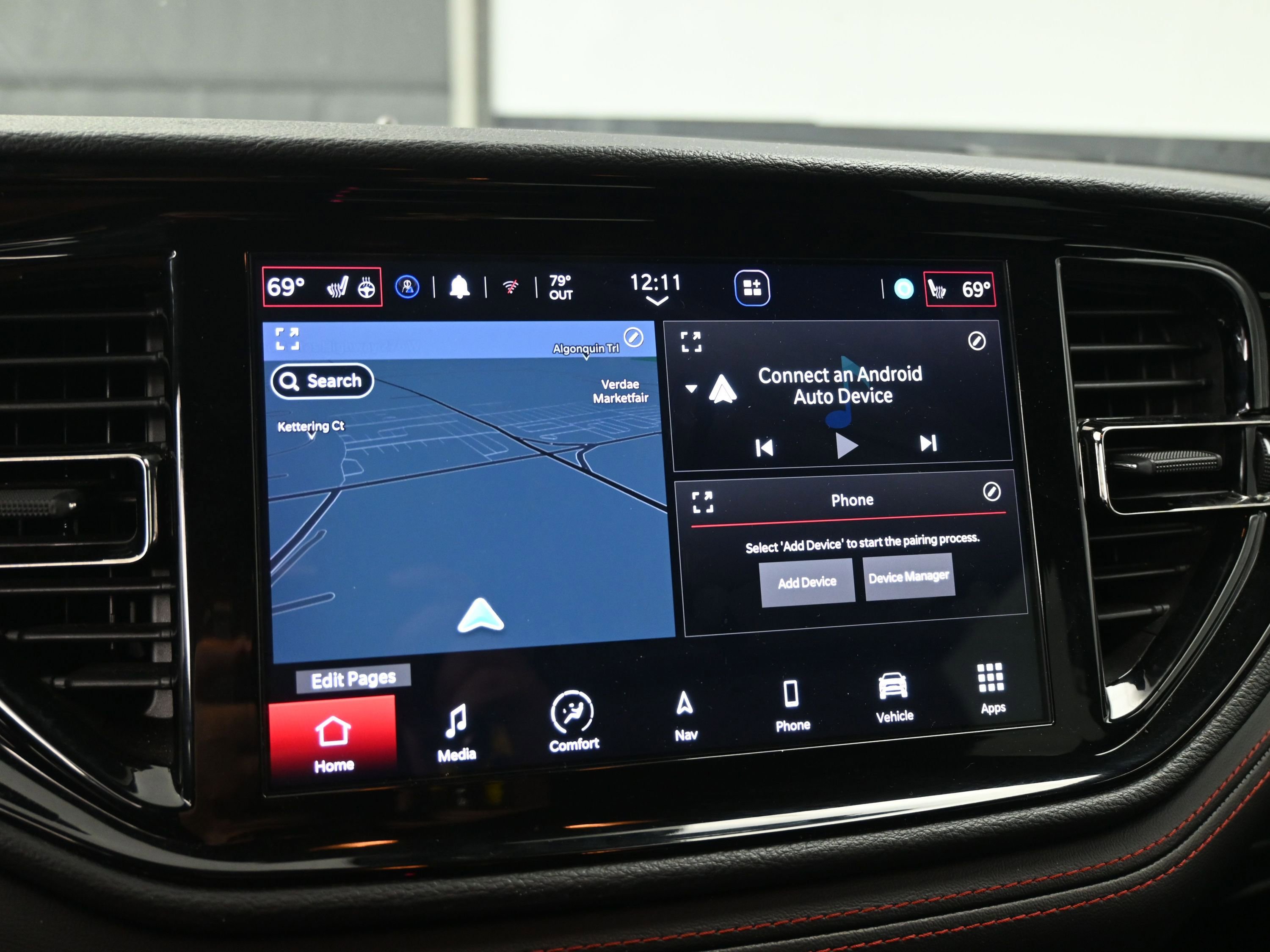 Used 2023 Dodge Durango GT image 12