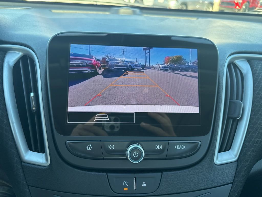 Used 2024 Chevrolet Malibu LT image 21