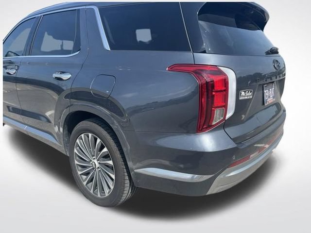 Used 2024 Hyundai Palisade Calligraphy FWD image 3
