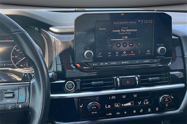 Used 2022 Nissan Pathfinder SV image 9