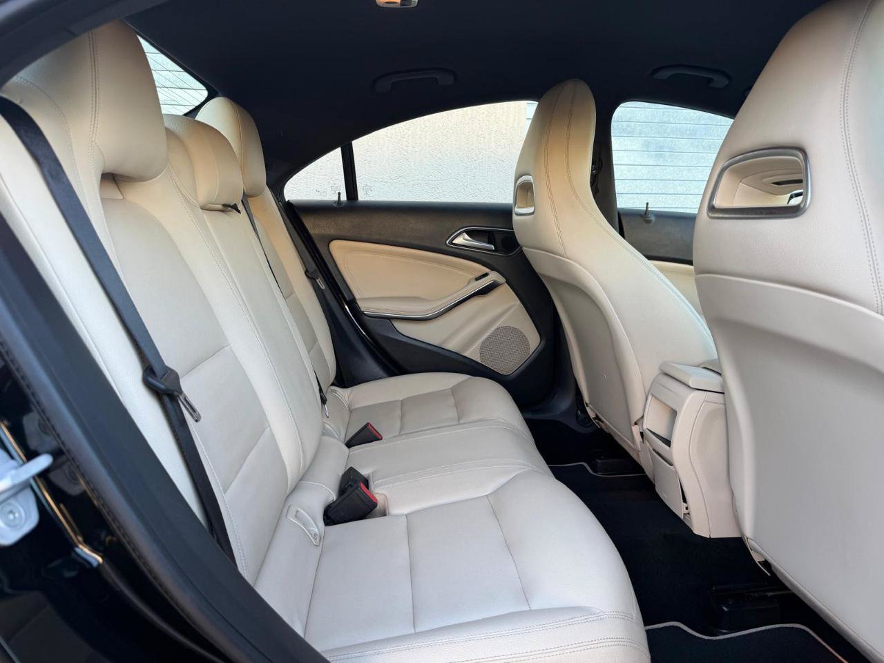 Used 2014 Mercedes-Benz CLA 250 image 23