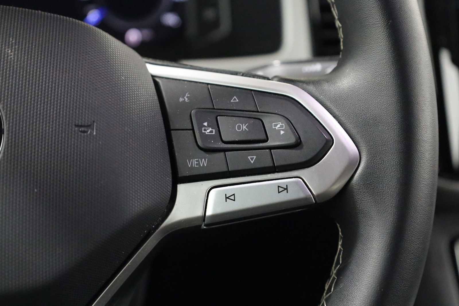 Used 2023 Volkswagen Atlas Cross Sport SE image 25