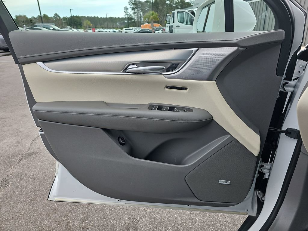 Used 2020 Cadillac XT5 Premium Luxury w/ LPO, Floor Liner Package image 31