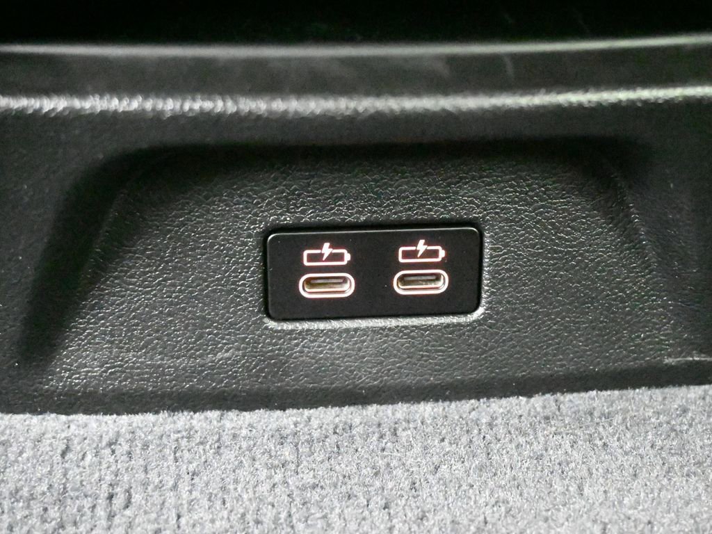 Used 2024 BMW X3 sDrive30i w/ Premium Package w/ZPA image 21