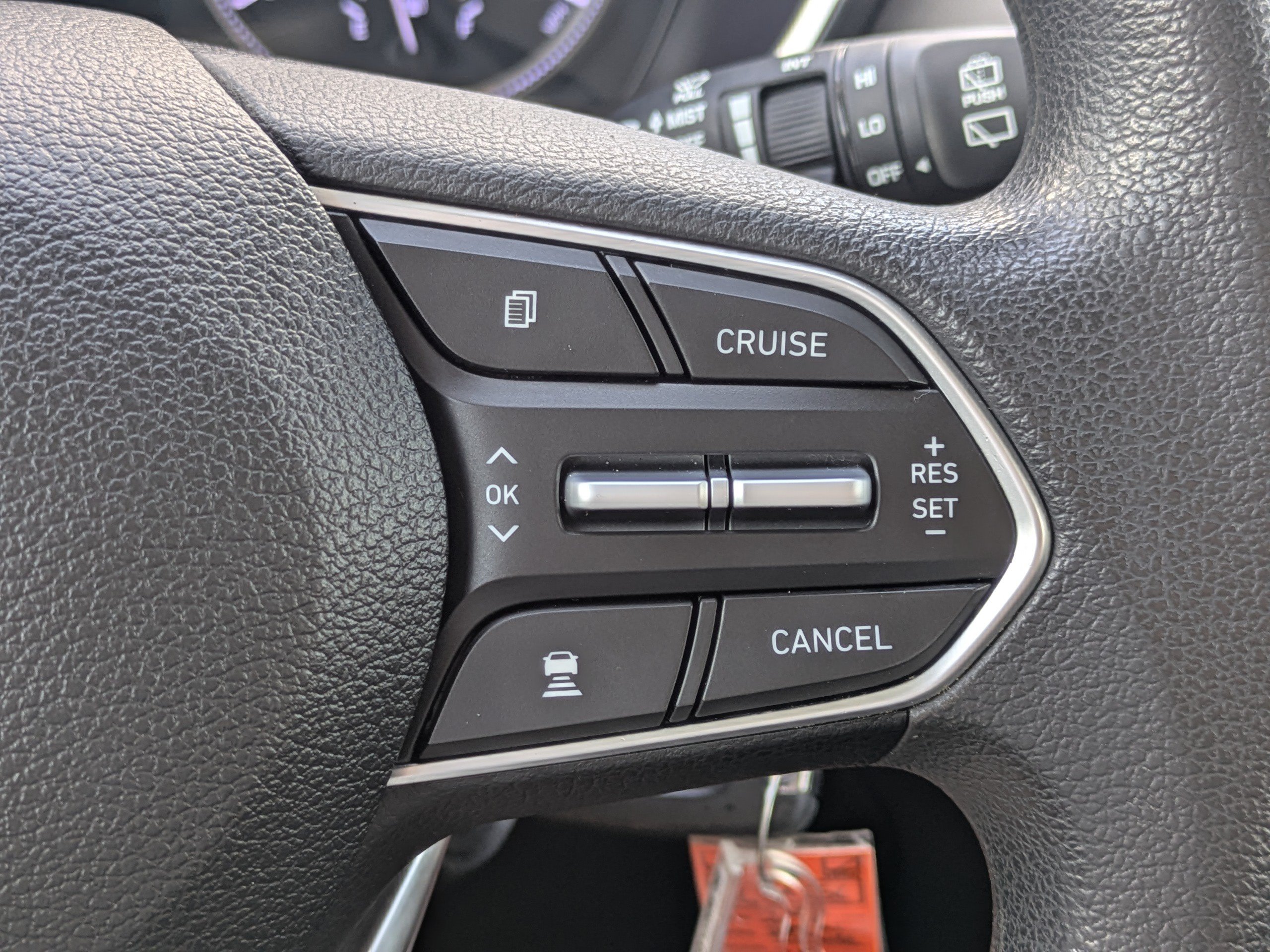 Used 2020 Hyundai Santa Fe SE FWD image 22