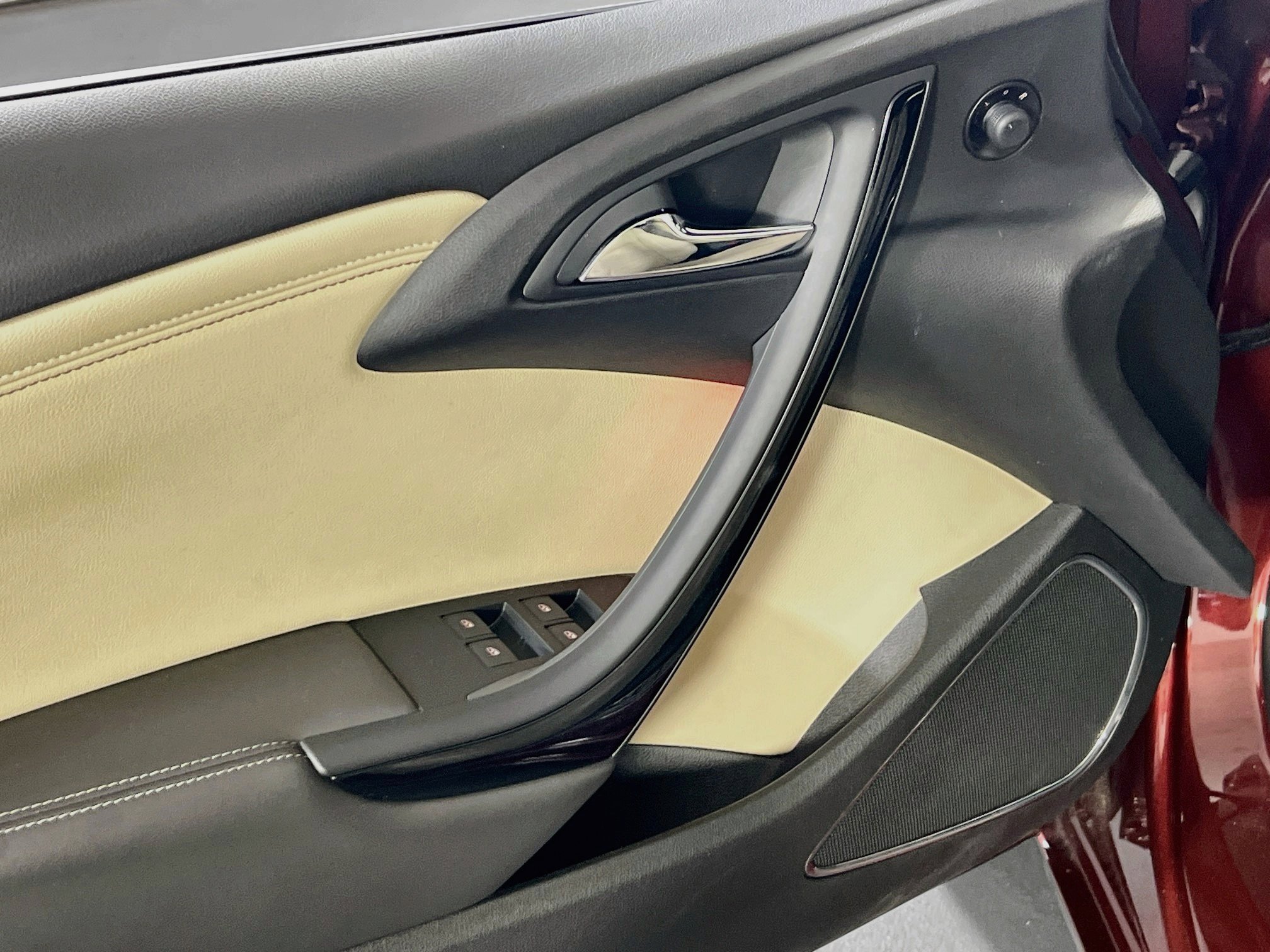 Used 2019 Buick Cascada Premium FWD image 17