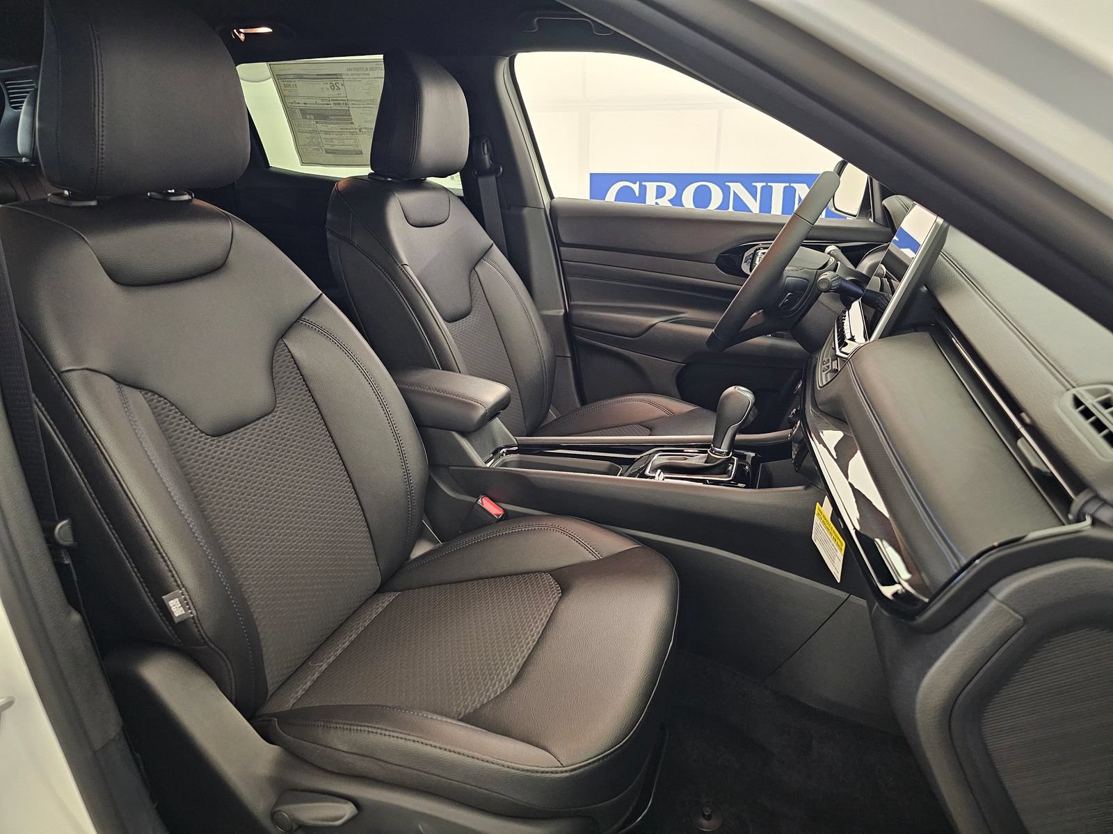 New 2026 Jeep Compass Latitude AWD/4WD image 28