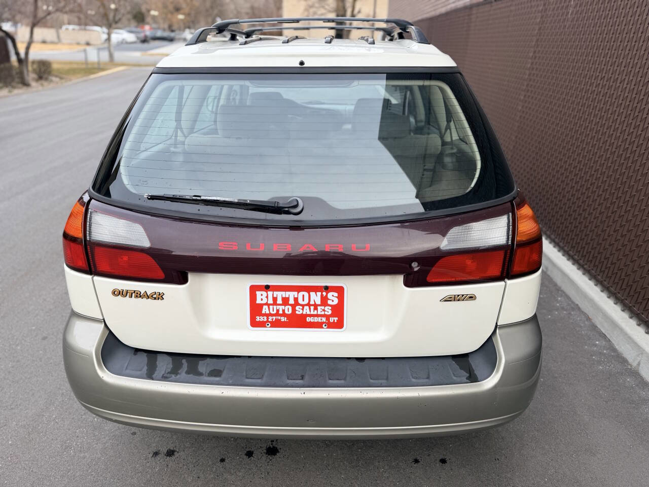 Used 2003 Subaru Outback Wagon image 6