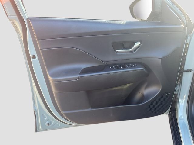 Used 2024 Hyundai Kona Limited image 23