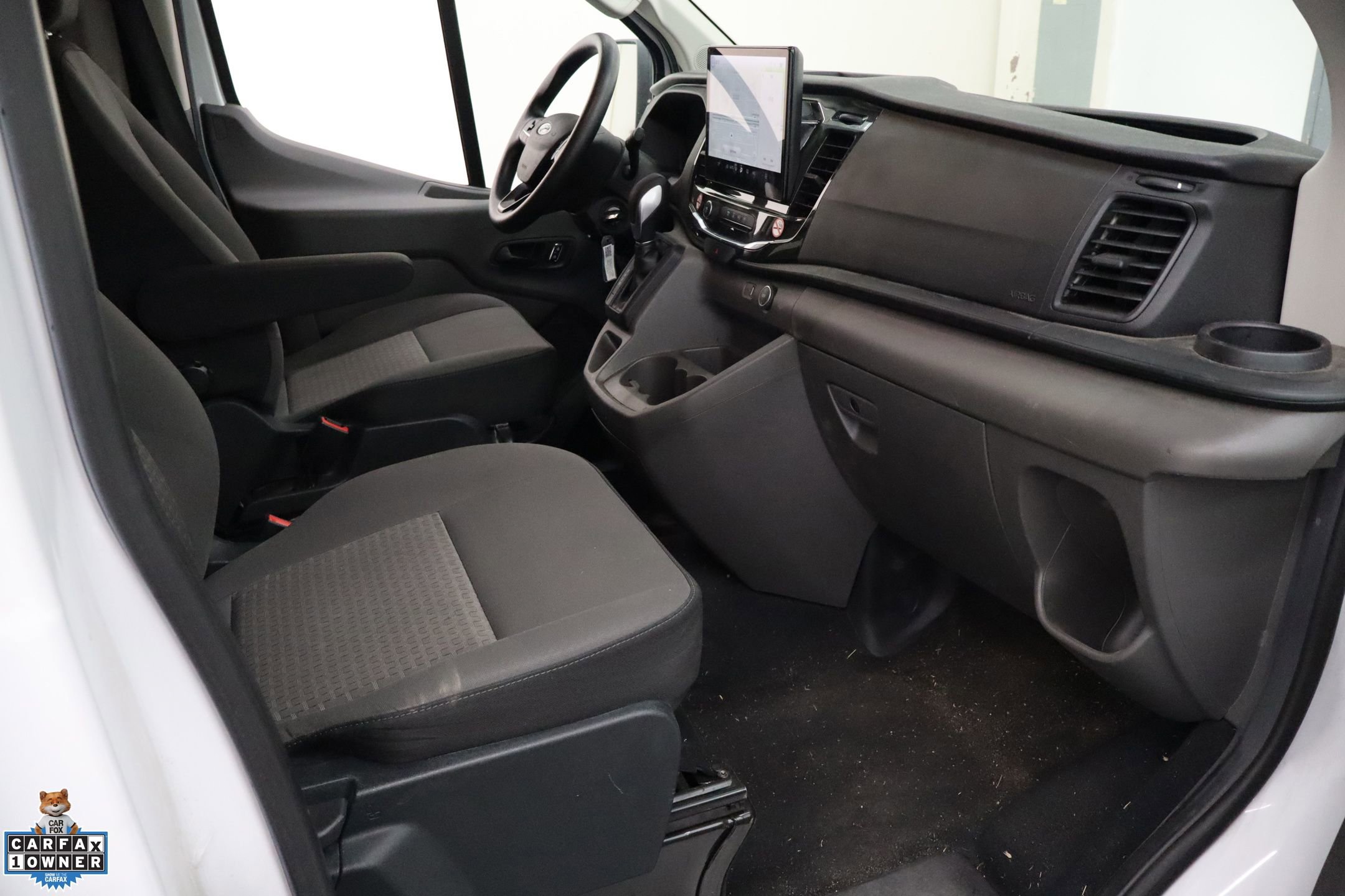 Used 2023 Ford Transit 350 XLT image 29