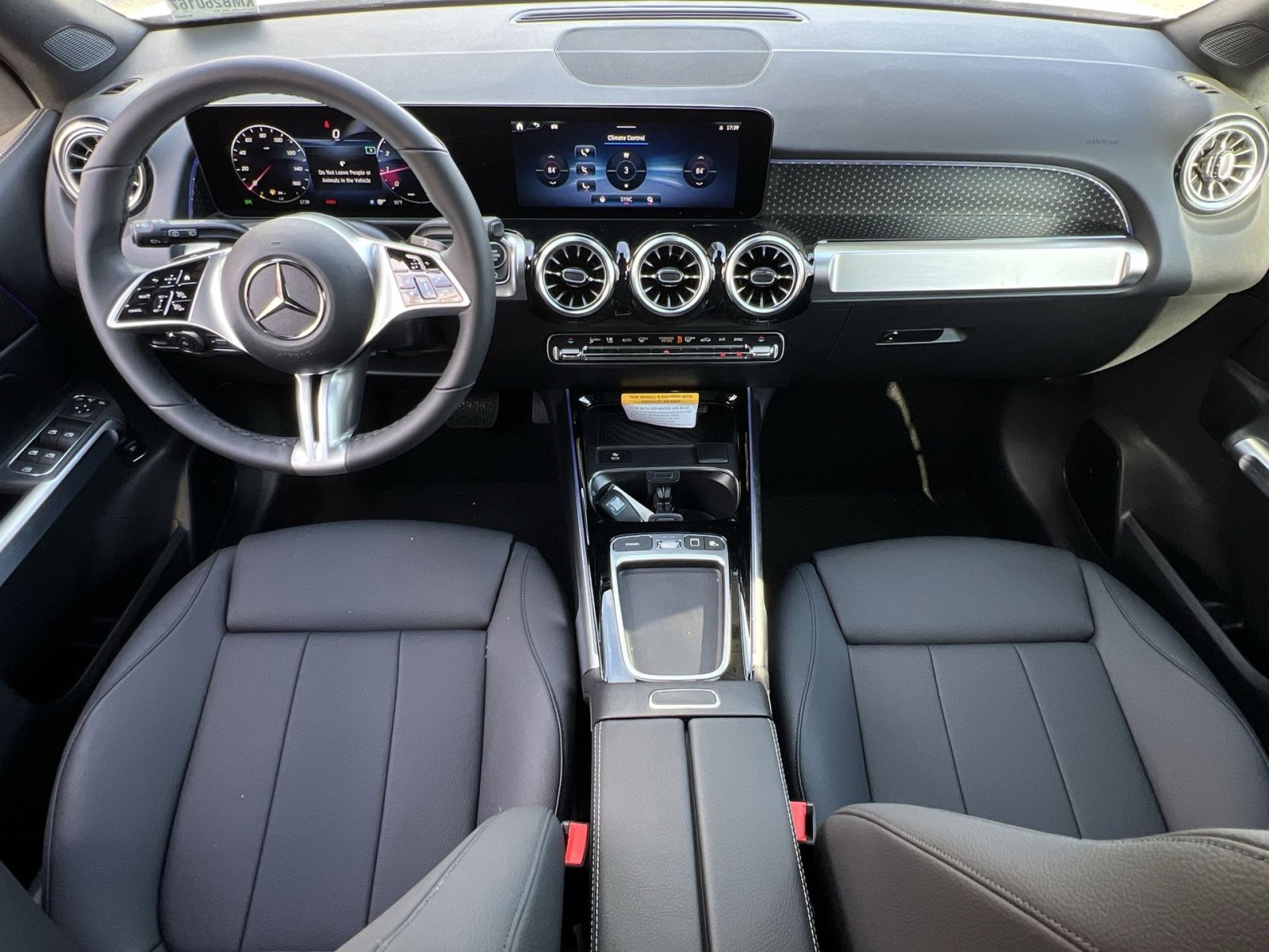 New 2026 Mercedes-Benz GLB 250 4MATIC image 21