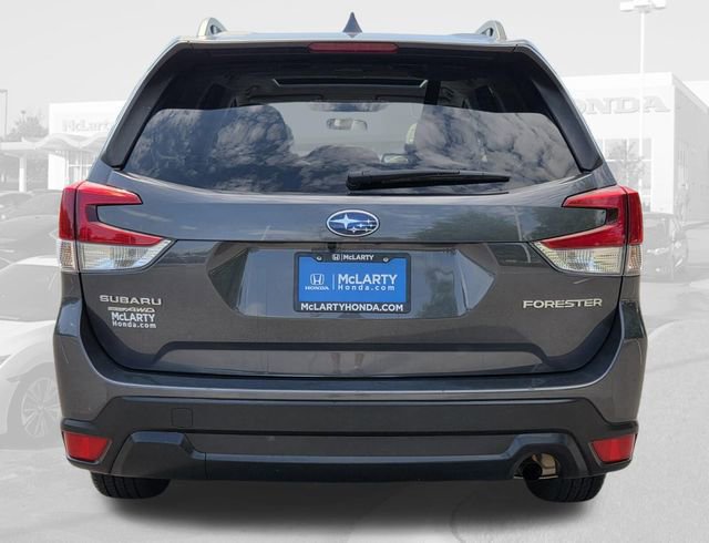 Used 2023 Subaru Forester Premium image 6