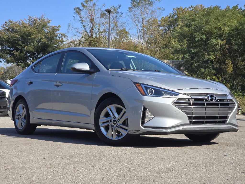 Used 2020 Hyundai Elantra Value Edition w/ Cargo Package (C1) FWD image 2