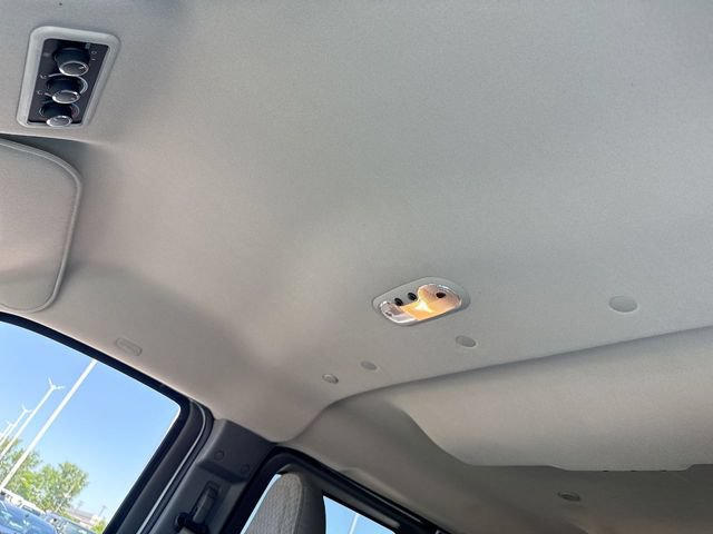 Used 2022 Chevrolet Express 2500 LT RWD image 21