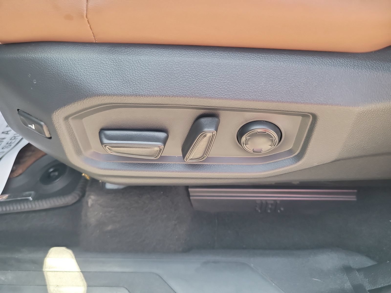 Used 2024 Toyota Tundra 1794 Edition AWD/4WD image 12
