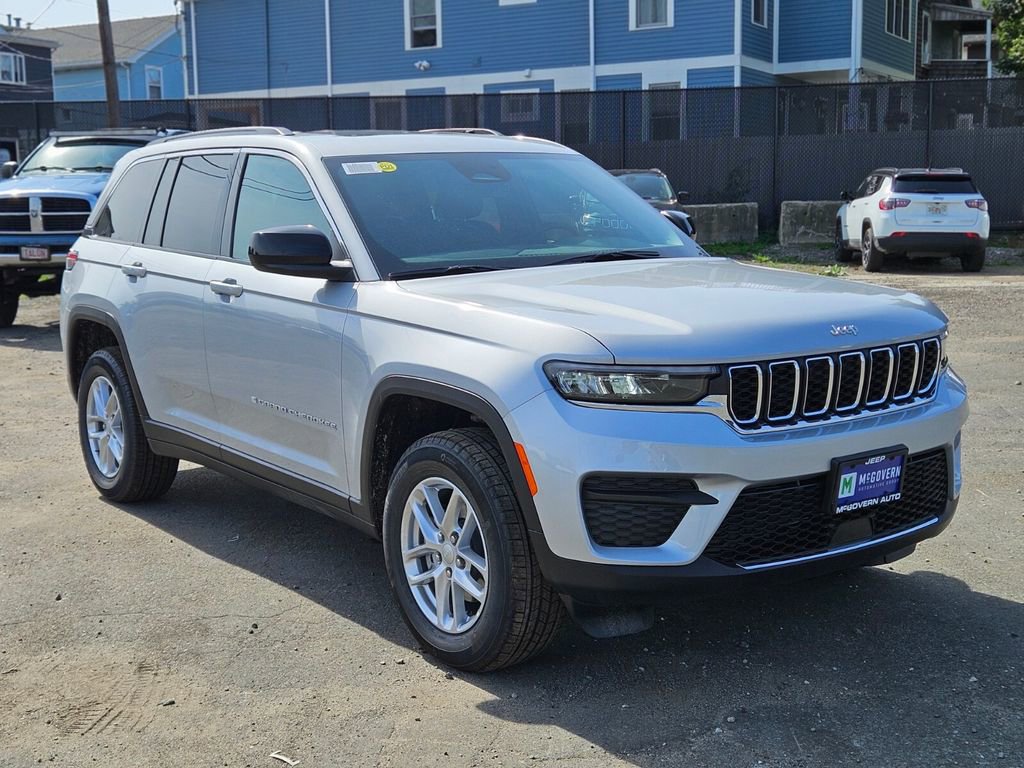 New 2025 Jeep Grand Cherokee Laredo X w/ Luxury Tech Group I image 7