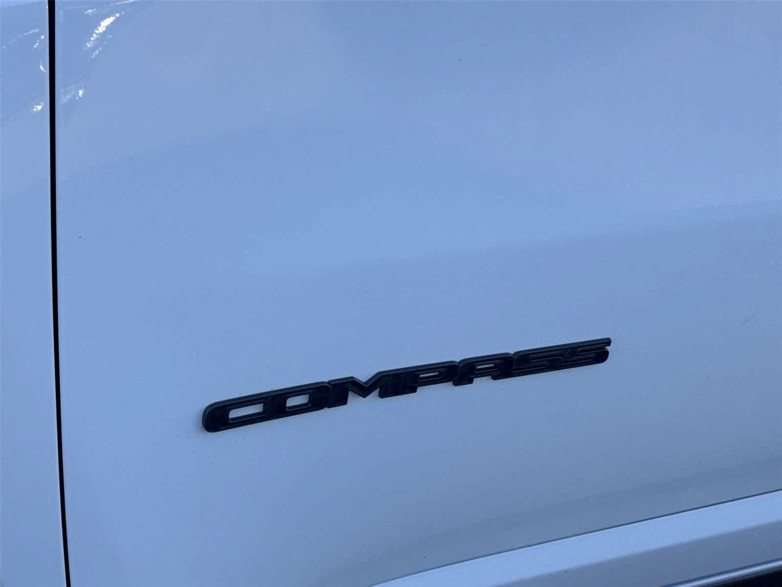 Used 2024 Jeep Compass Limited w/ High Altitude Package AWD/4WD image 11