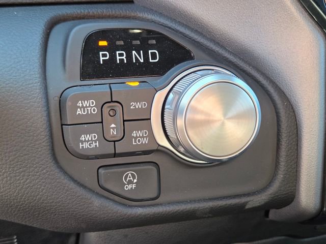 Used 2025 RAM 1500 Laramie AWD/4WD image 22