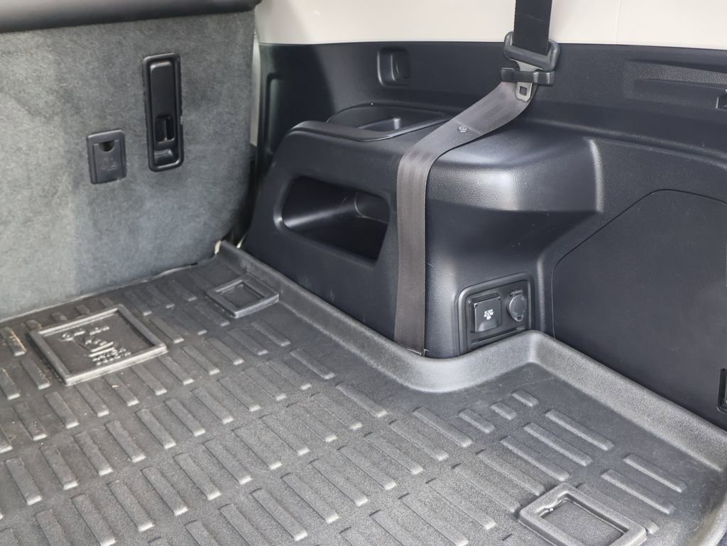 Used 2022 Toyota 4Runner SR5 Premium image 36