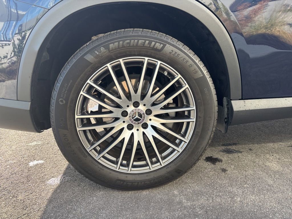 Used 2024 Mercedes-Benz GLC 300 image 13