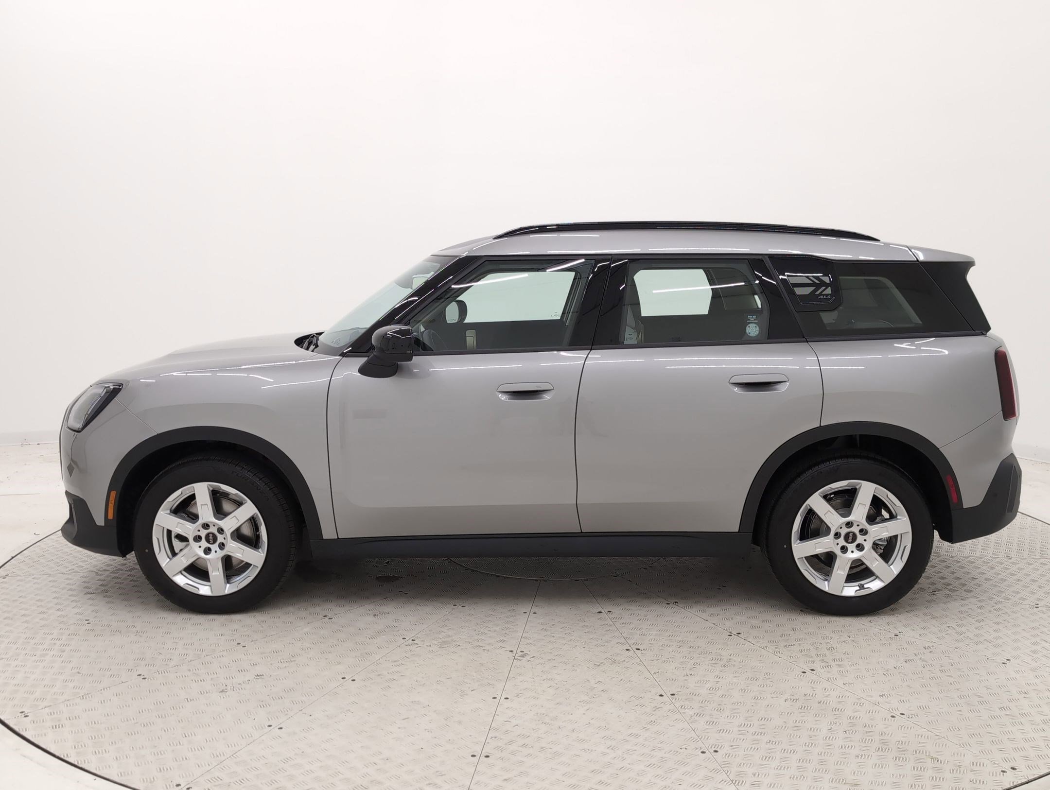 New 2025 MINI Cooper Countryman S image 2