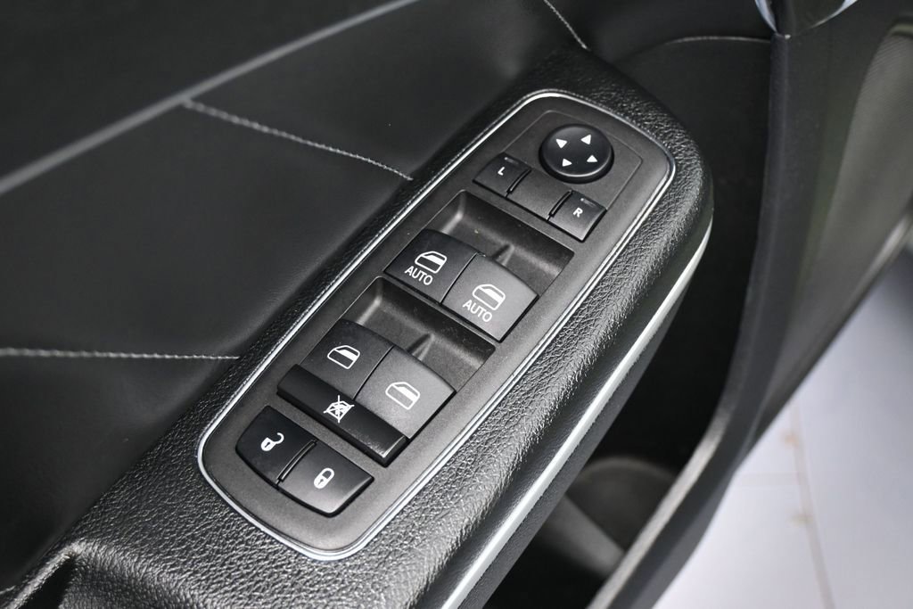 Used 2023 Dodge Charger SXT w/ Plus Group RWD image 14