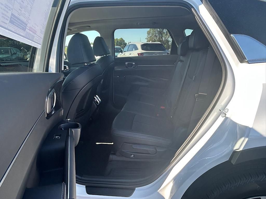 New 2026 Kia Sorento S w/ S Panoramic Sunroof Package image 19