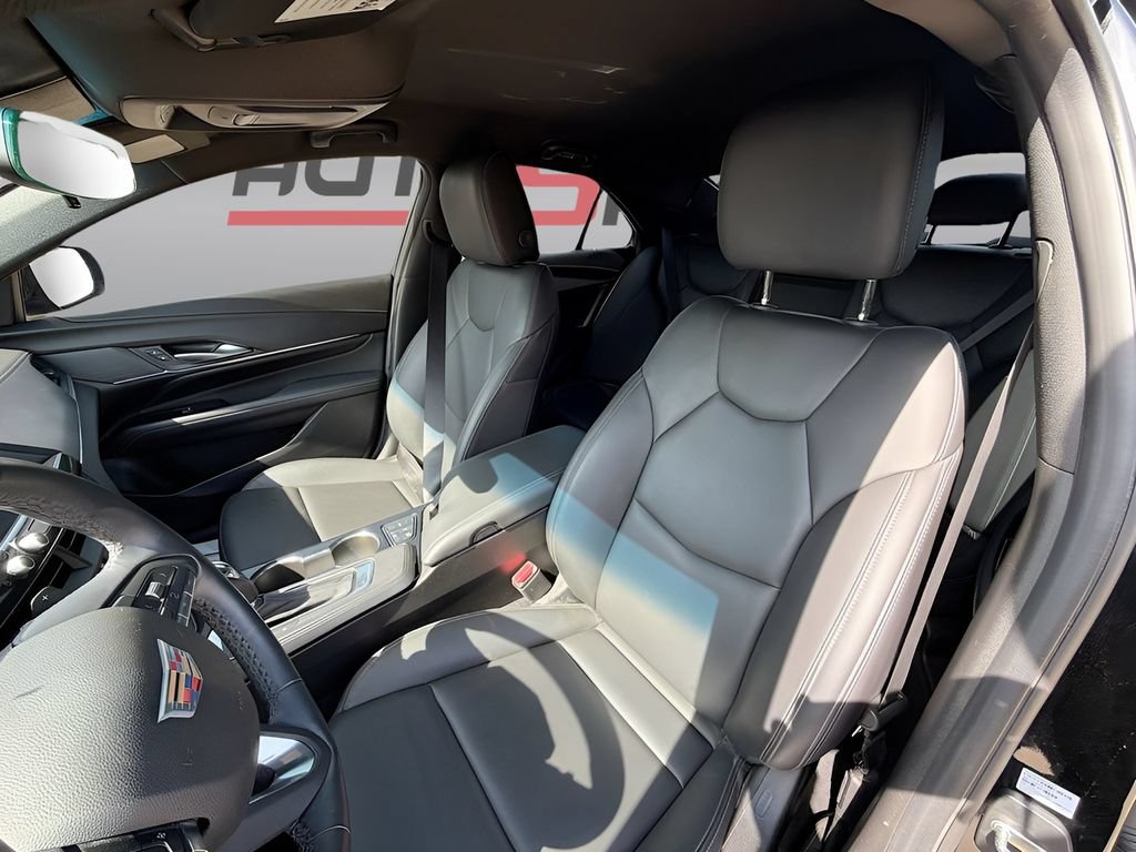 Used 2025 Cadillac CT4 Luxury RWD image 19