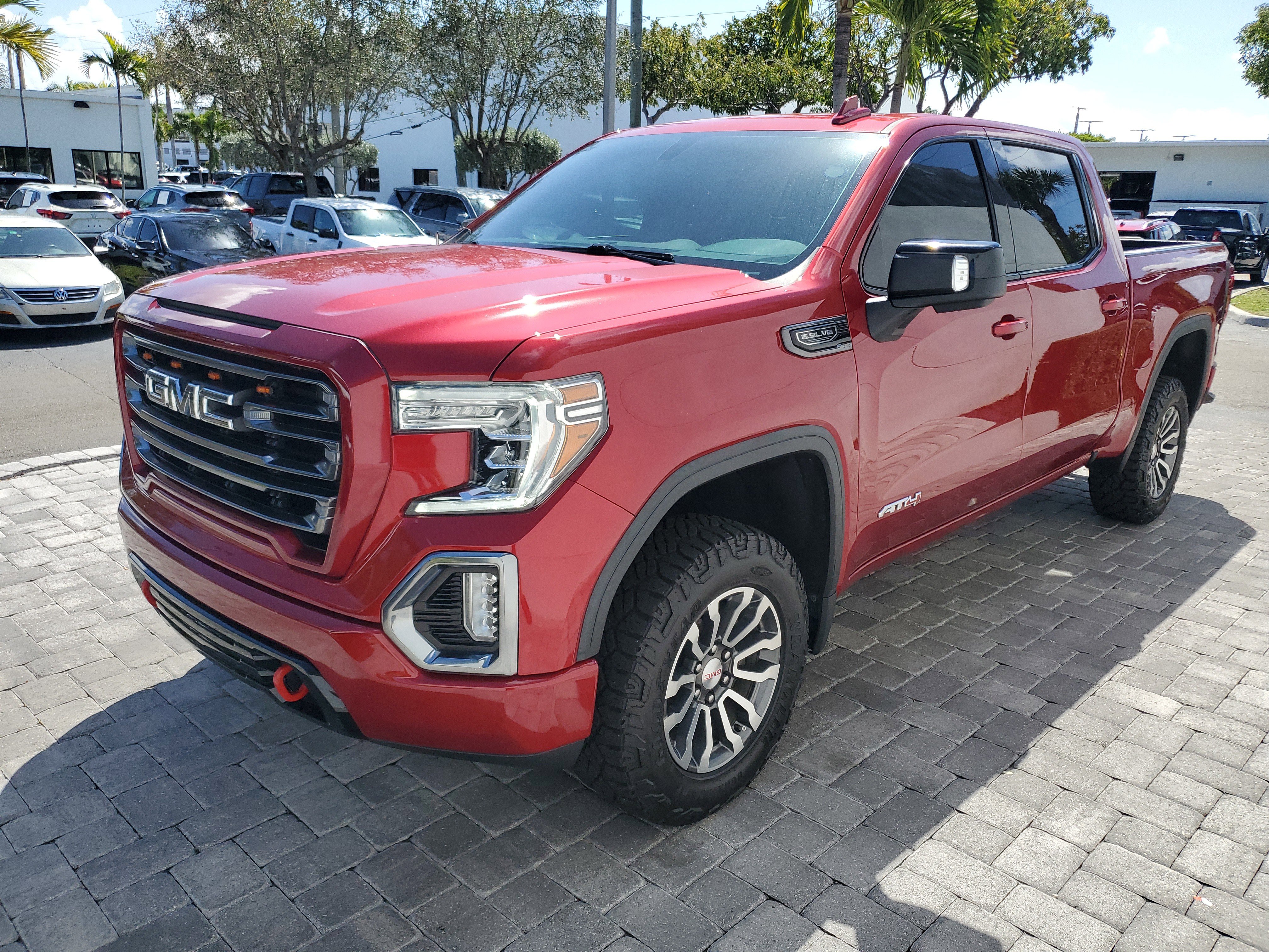Used 2021 GMC Sierra 1500 AT4 image 2